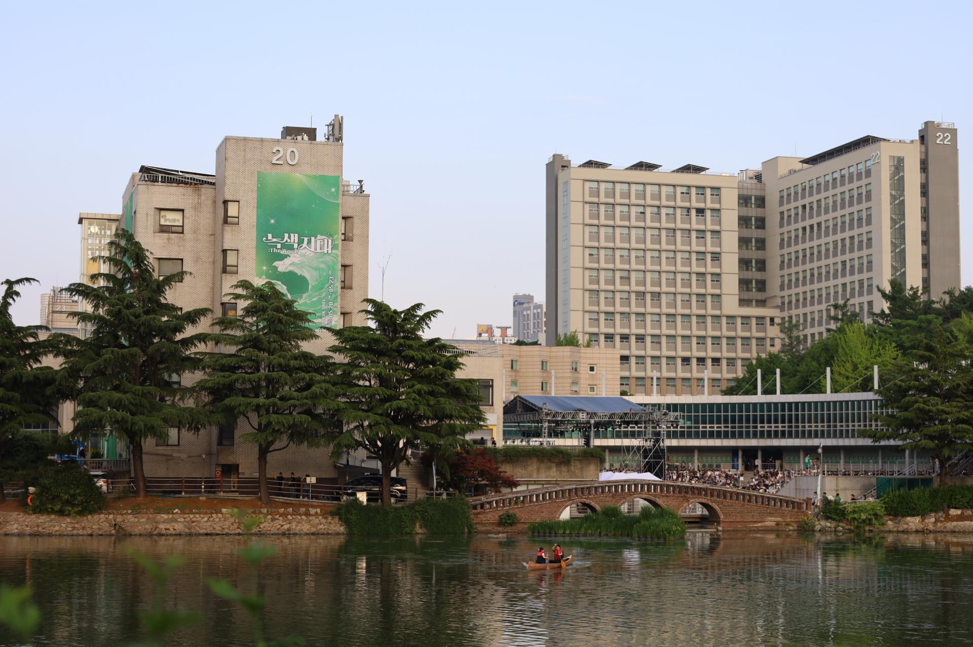 dca65d9aedcd2.jpg