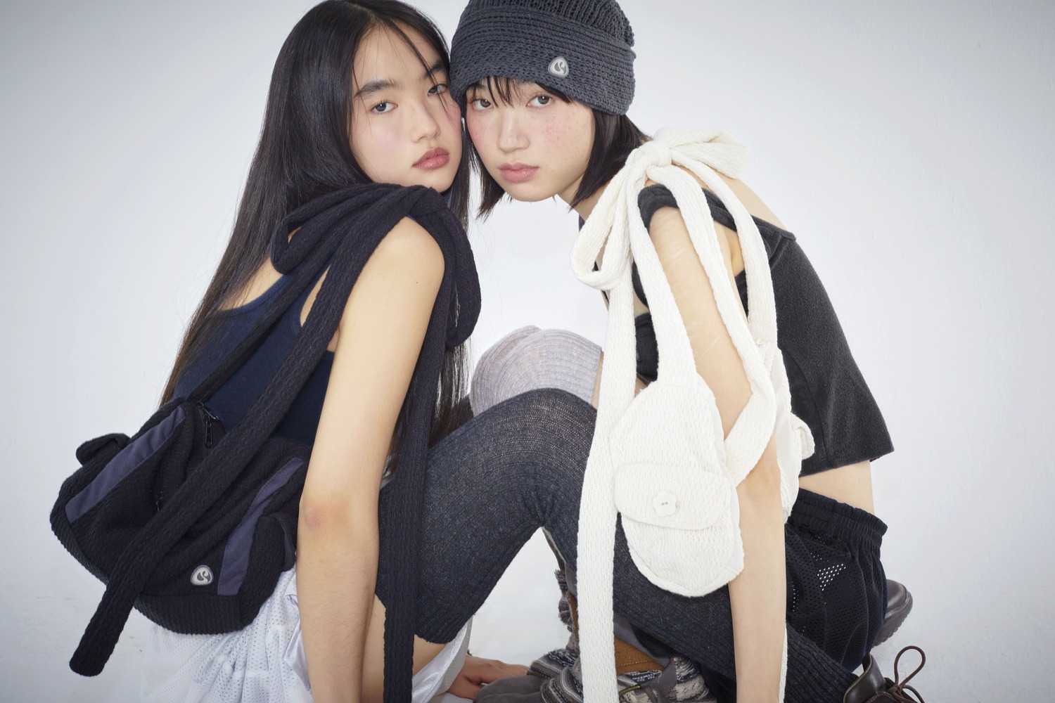 RIBBON BAG BLACK - coyseio 