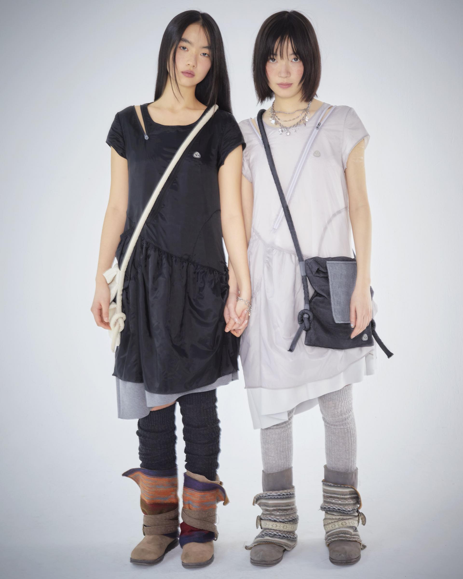 PUFF SHIRRING ONE PIECE BLACK - coyseio
