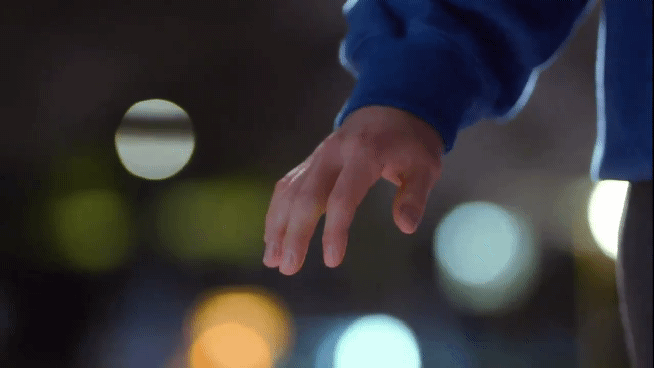 7c3a023dab245.gif