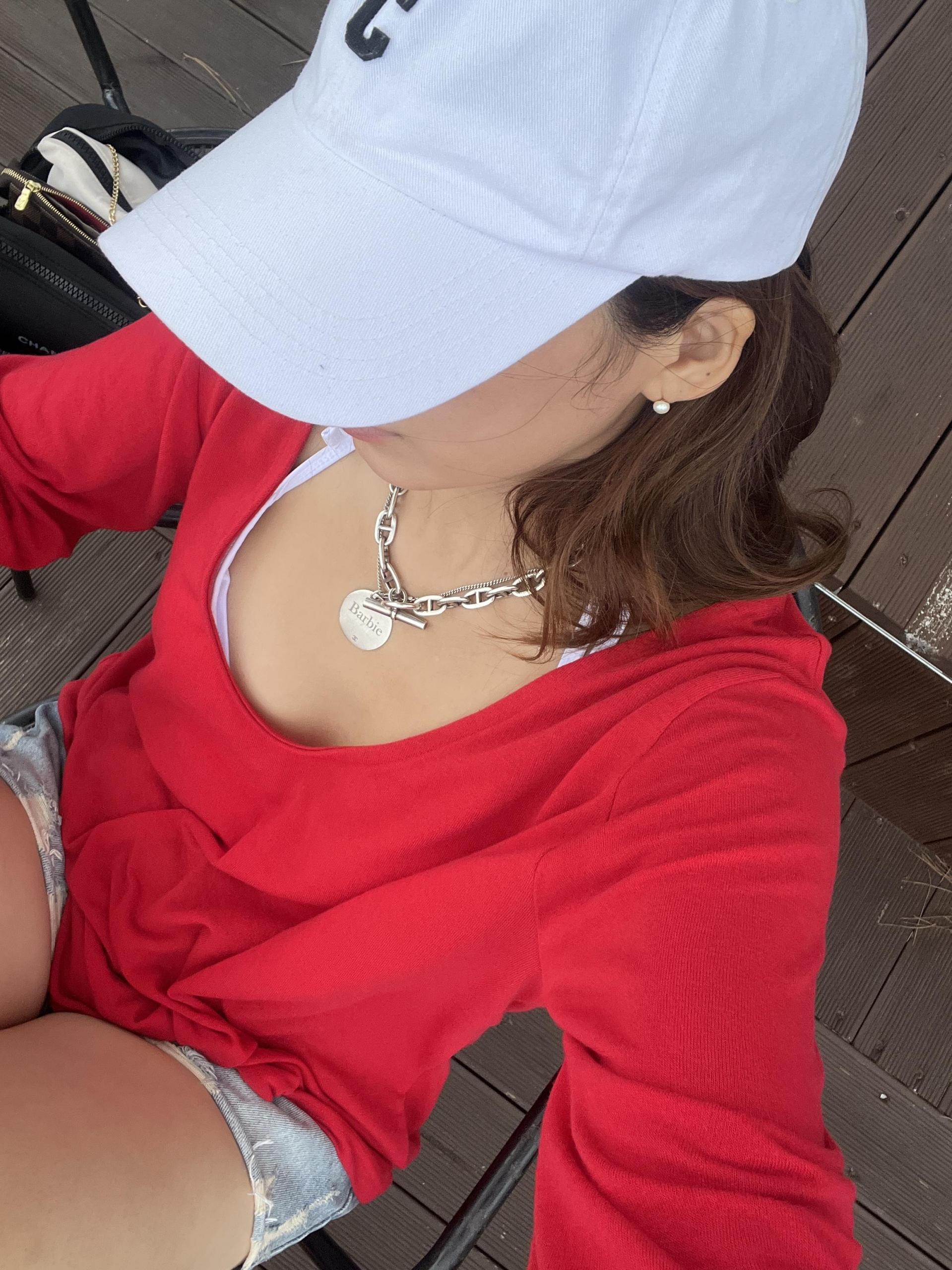리코딥브이넥티셔츠
