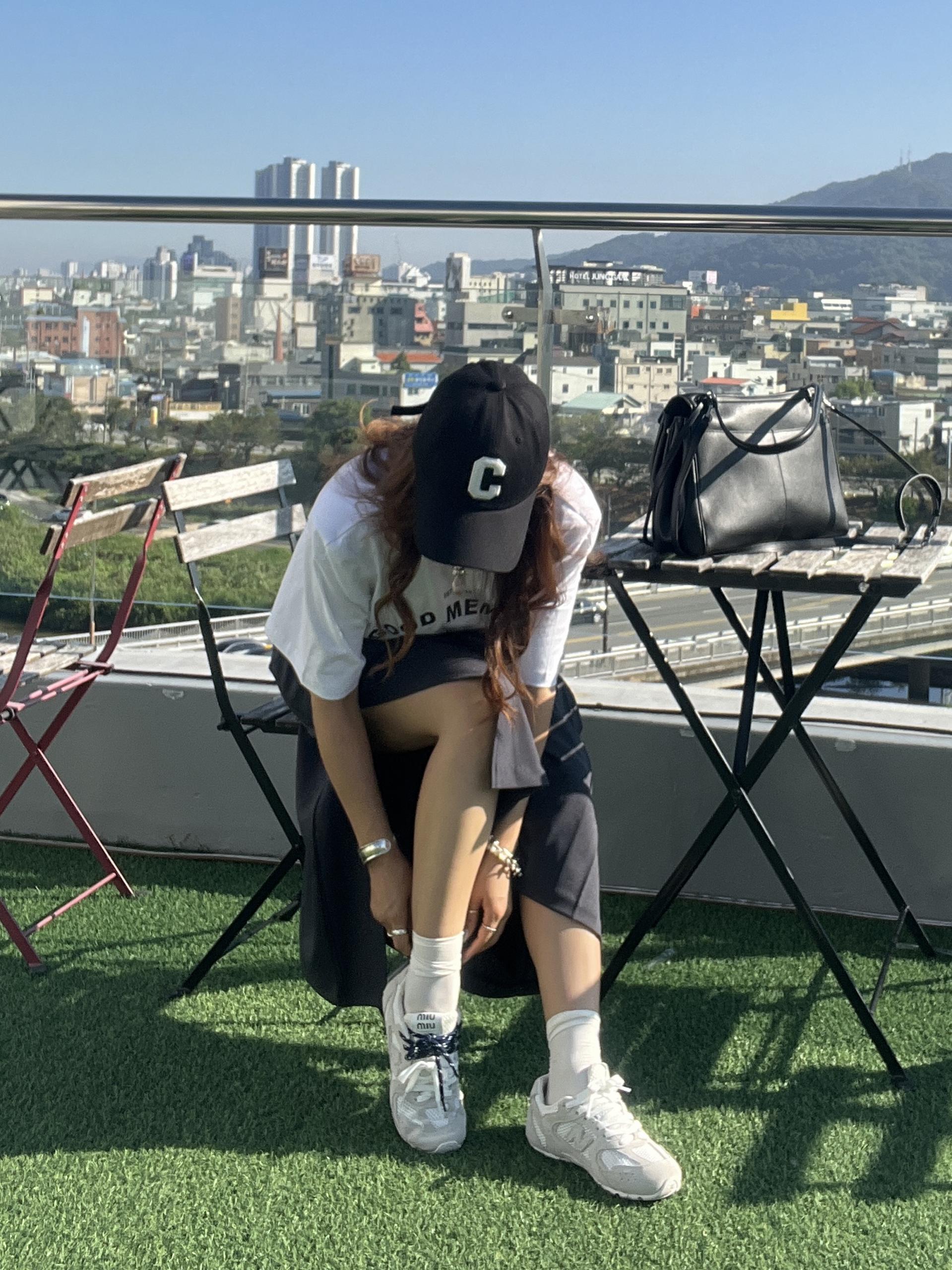 엘린버튼플리츠스커트