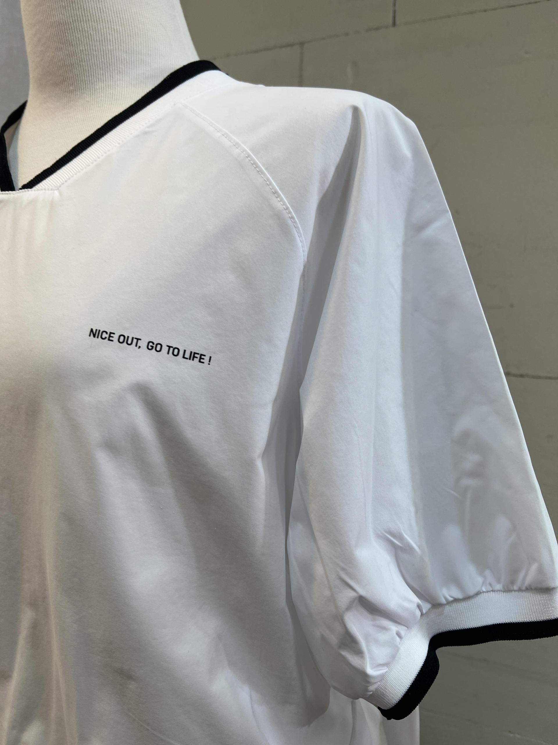 스마일콘브이티셔츠