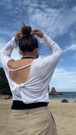 꼬임티셔츠