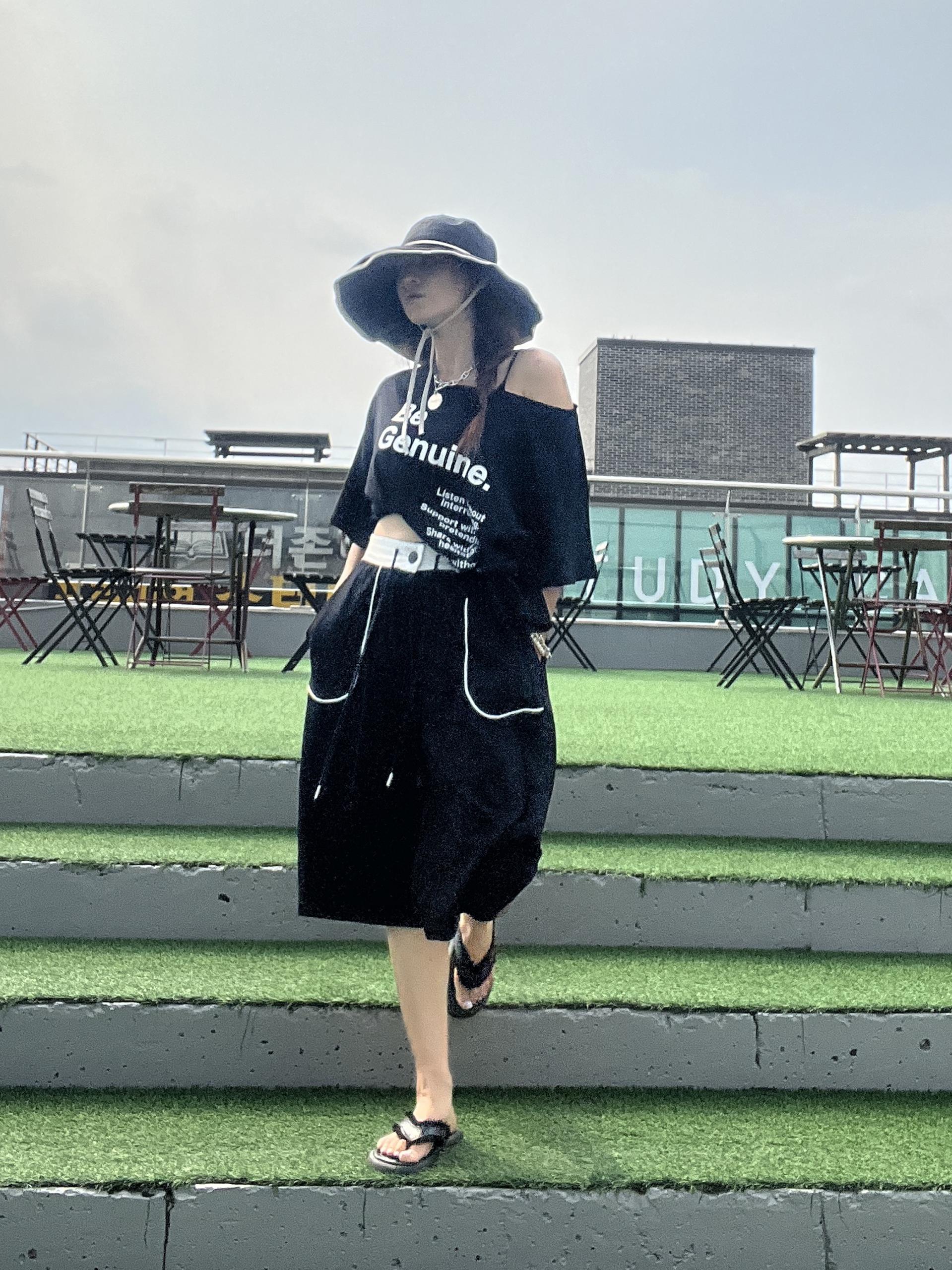 오프언발티셔츠