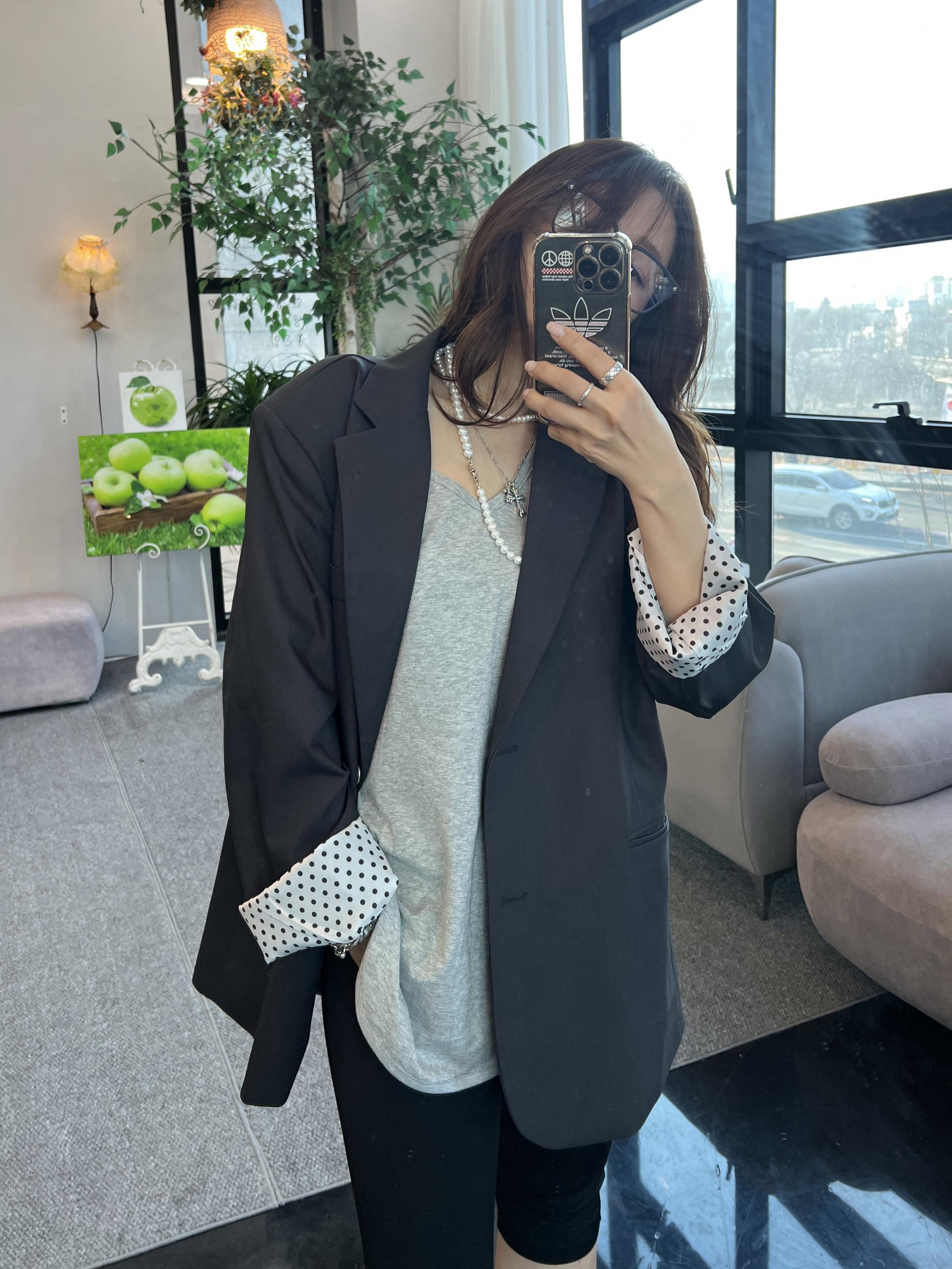 레터링브이티셔츠