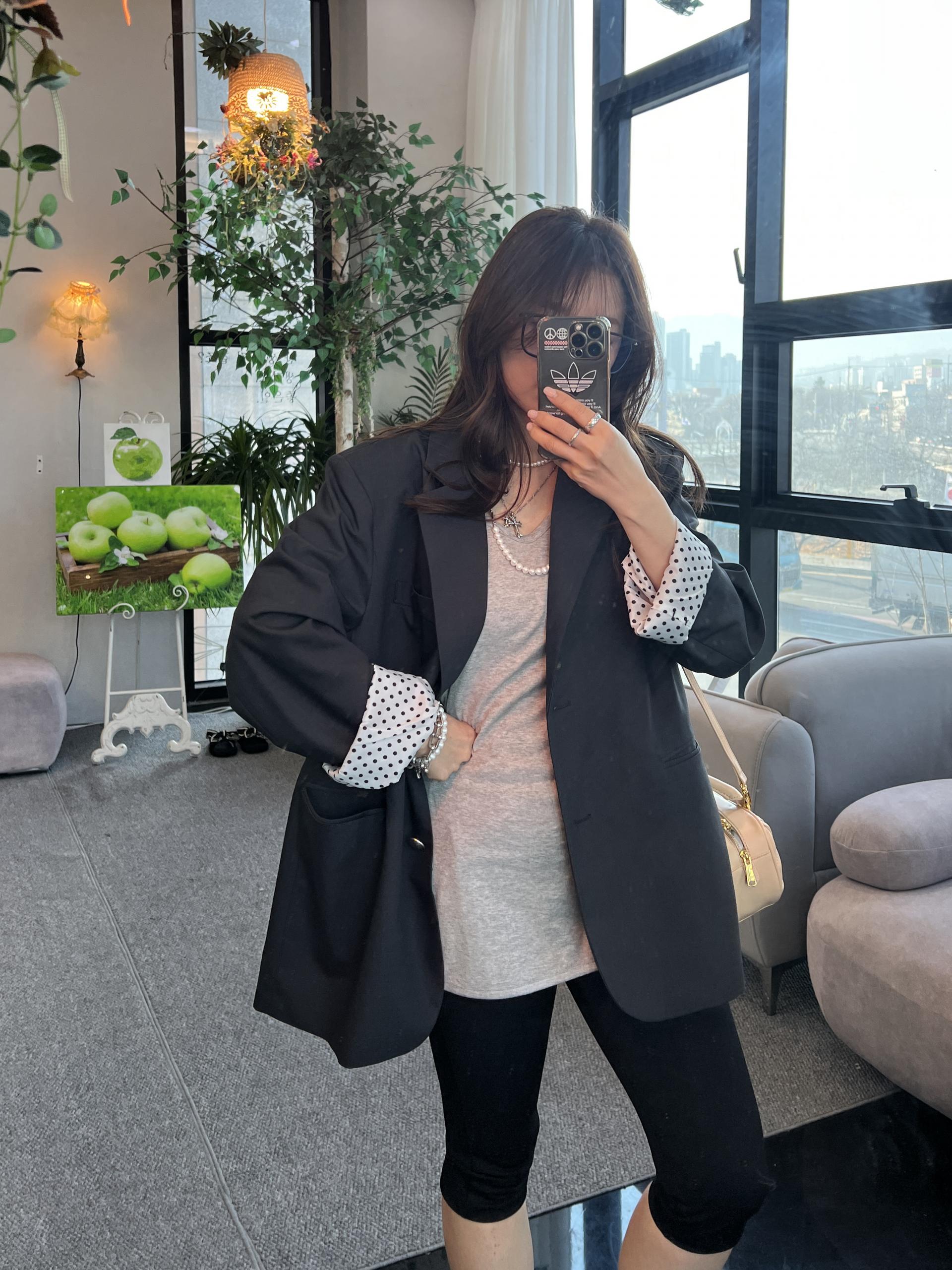 레터링브이티셔츠