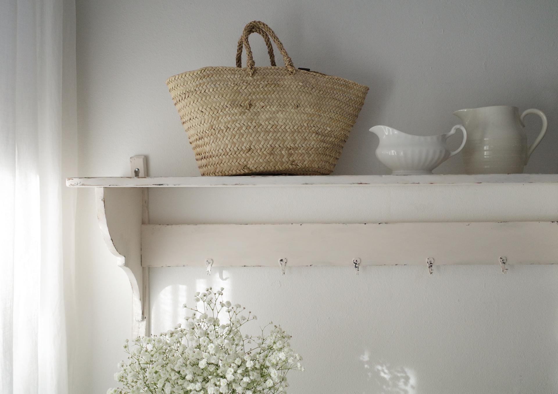 [f90] shabby chic white wall shelf Brocante at Home
