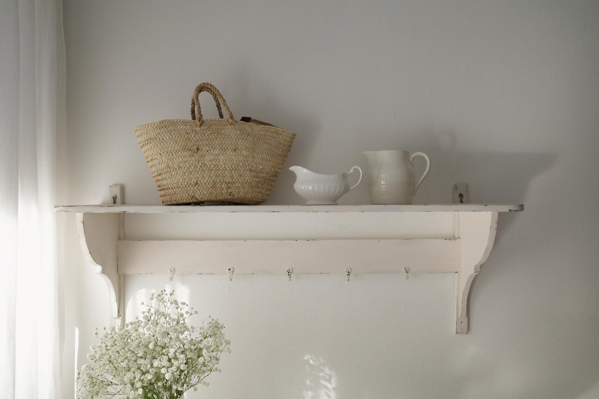 [f90] shabby chic white wall shelf Brocante at Home