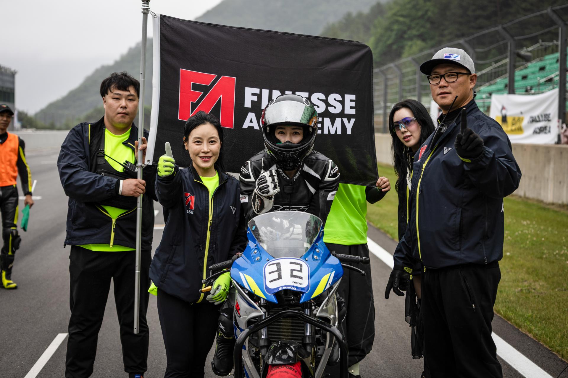 bf5ee27d6f6a9.jpg