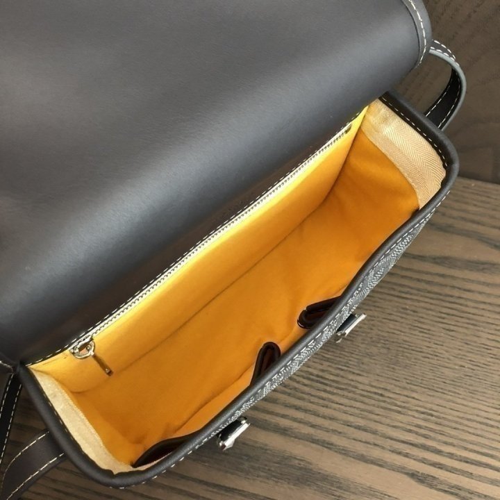 [국내배송] 고야* 벨베데르 투버클 그레이
