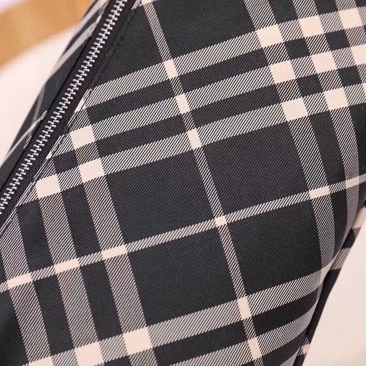 [국내배송] 버버* 수입 남여공용 체크 벨트백 블랙