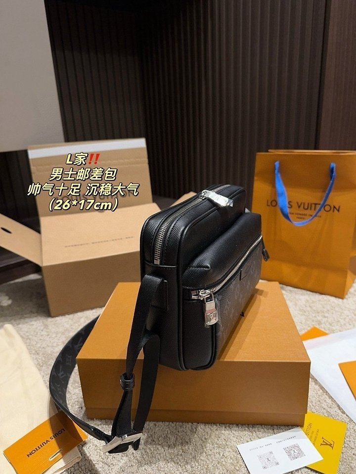[국내배송] 루이비* 신상 리저브 아카 메신저백 매장판