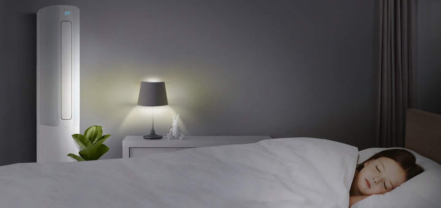 무풍에어컨의 무풍 열대야 쾌면 기능에 잠을 자는 아이의 모습