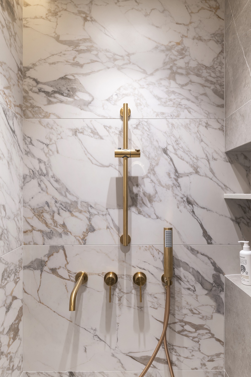 롯데캐슬골드 102-2105-96.jpg