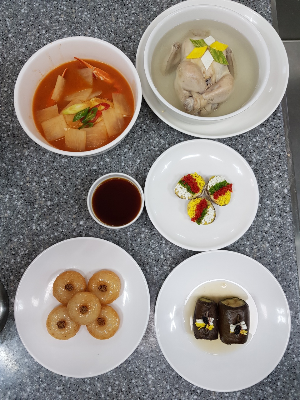 가지선, 우메기, 삼계탕, 게감정, 대합찜