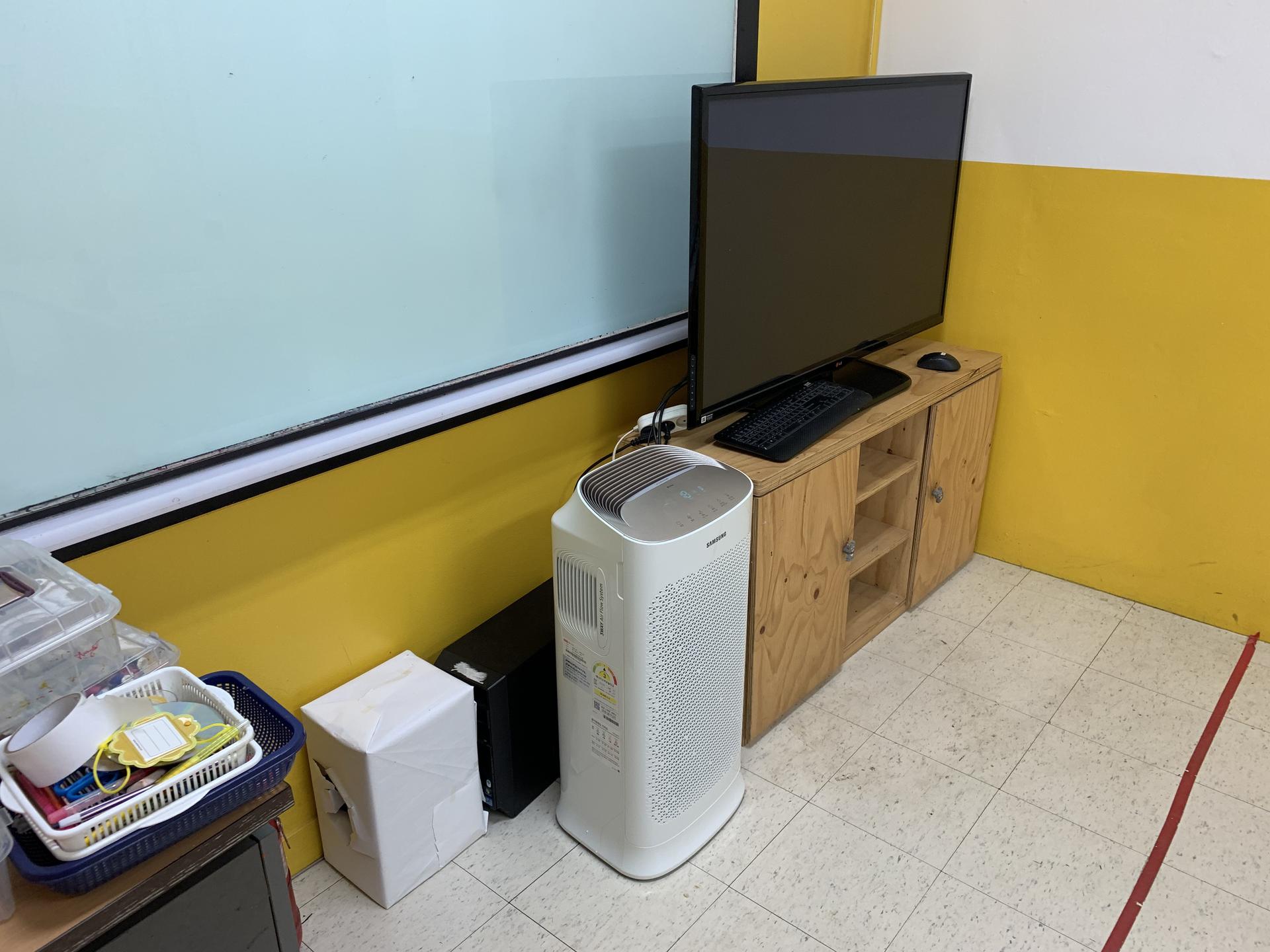 5ca3100384b08.jpg
