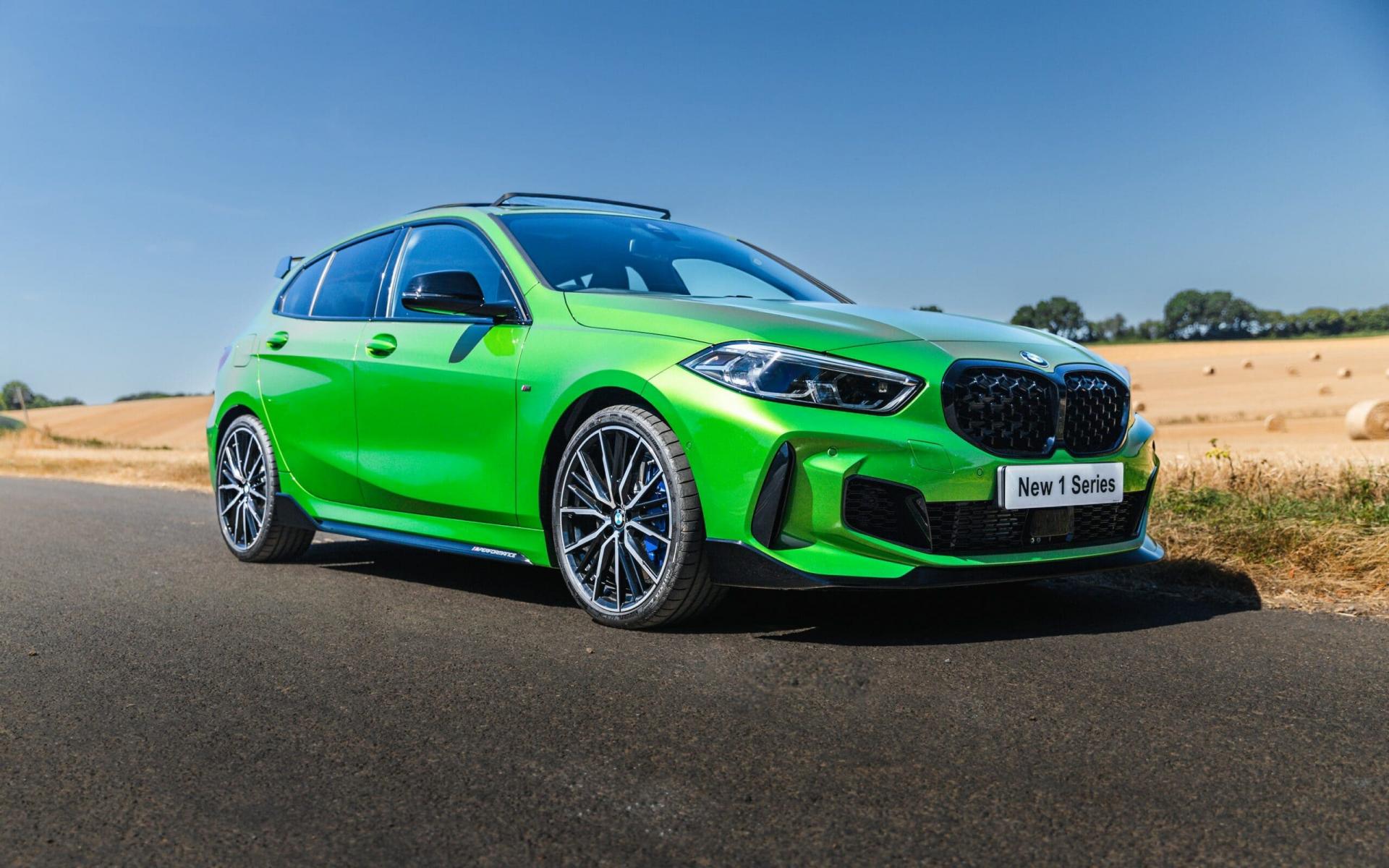 M 퍼포먼스 파트로 튜닝한 BMW M135i 자바 그린 핫 Hatch를 소개합니다. : BMW의 모든 뉴스를 제공합니다