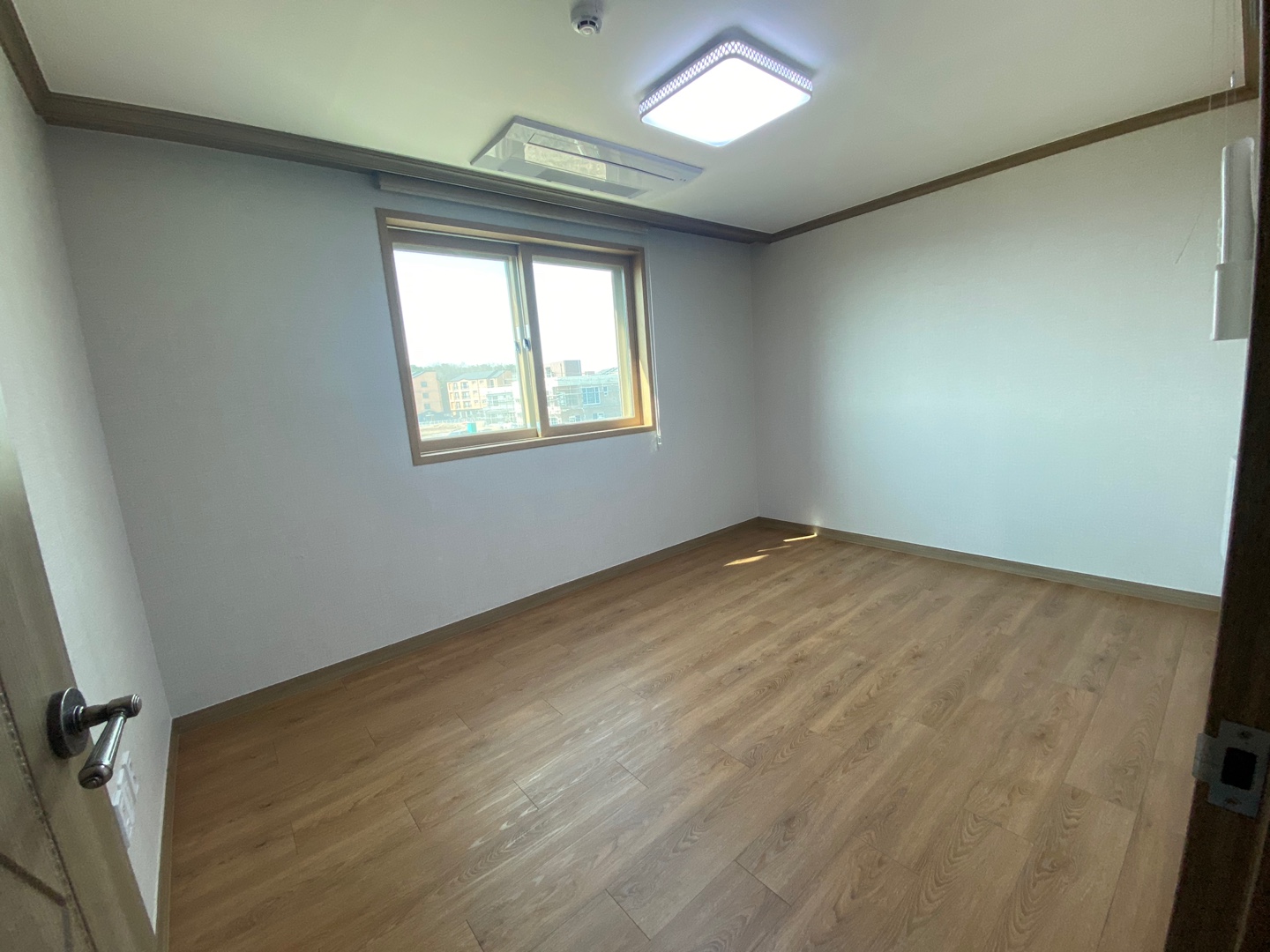 6f7b603794569.jpg