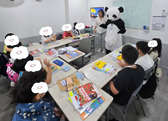 더키즈 아카데미 학생 수업 모습