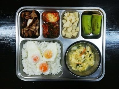 헬프어학원 한식 식사 예시