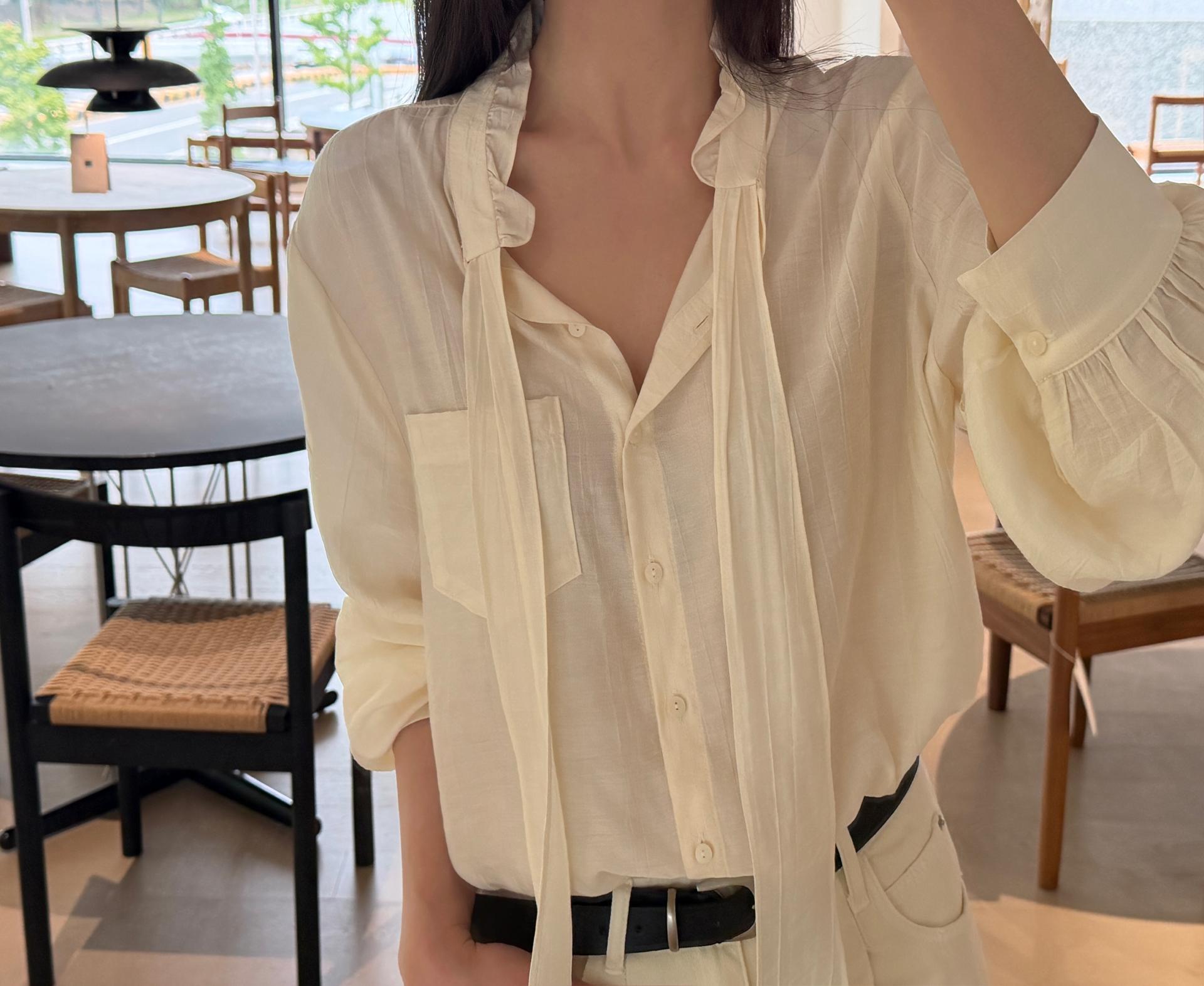아이린 프릴 블라우스