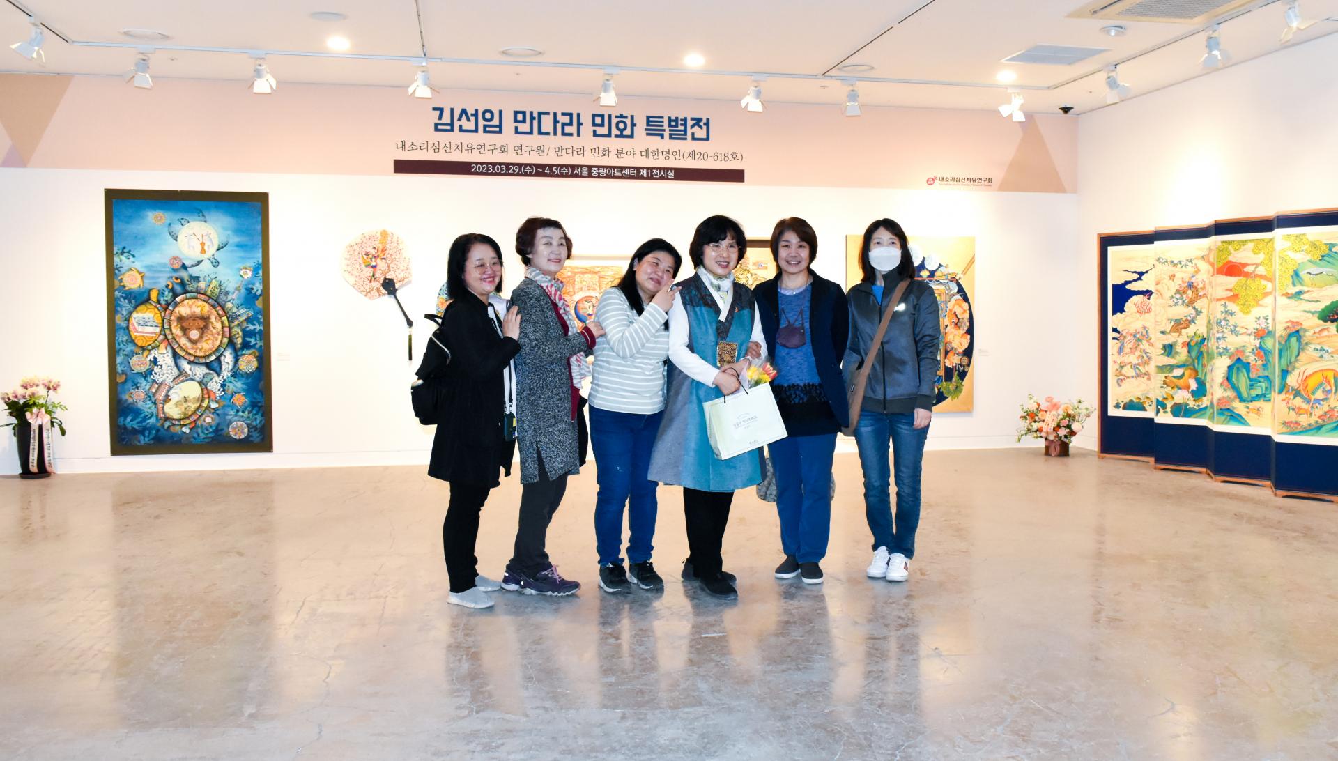 d65fb95b6d832.jpg