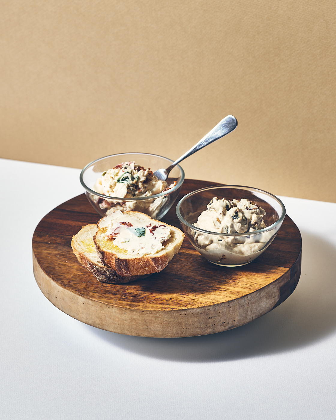 TB_200420_0045 1.jpg