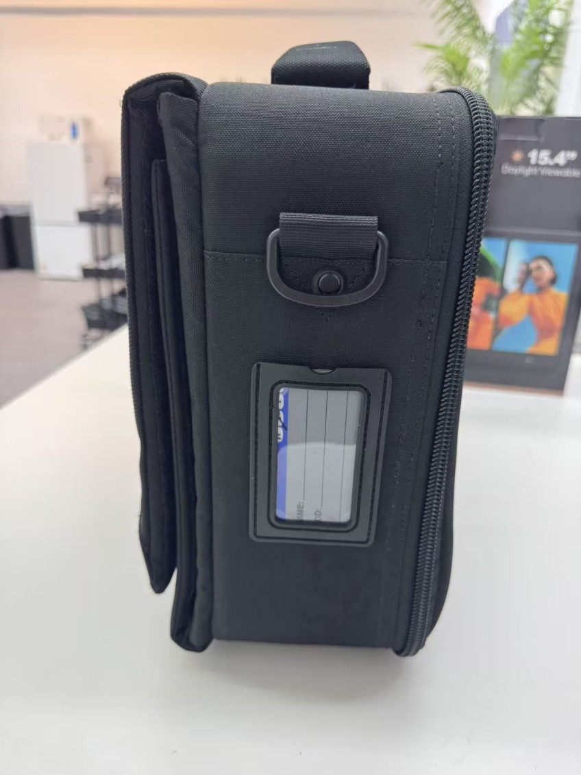 OSEE MEGA 15S4 쿼드 1500nit 터치 4분할 필드 모니터 오씨