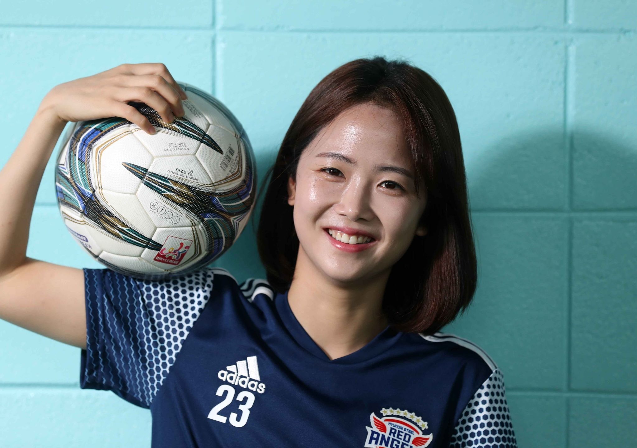 지난해 프랑스 여자월드컵에서 고군분투한 이민아. 부상 회복과 함께 대표팀 복귀도 꿈꾸고 있다. 김상선 기자