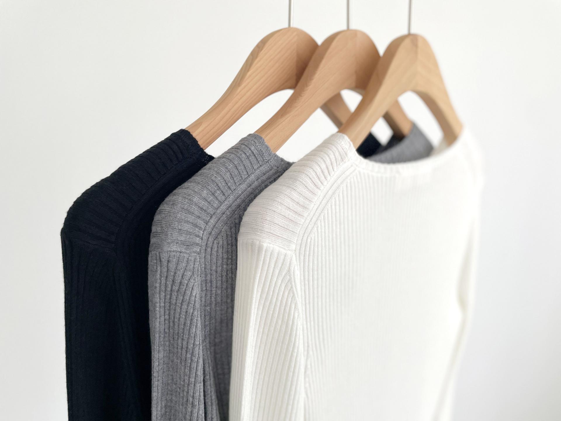silk round neck rib knit top (2C)