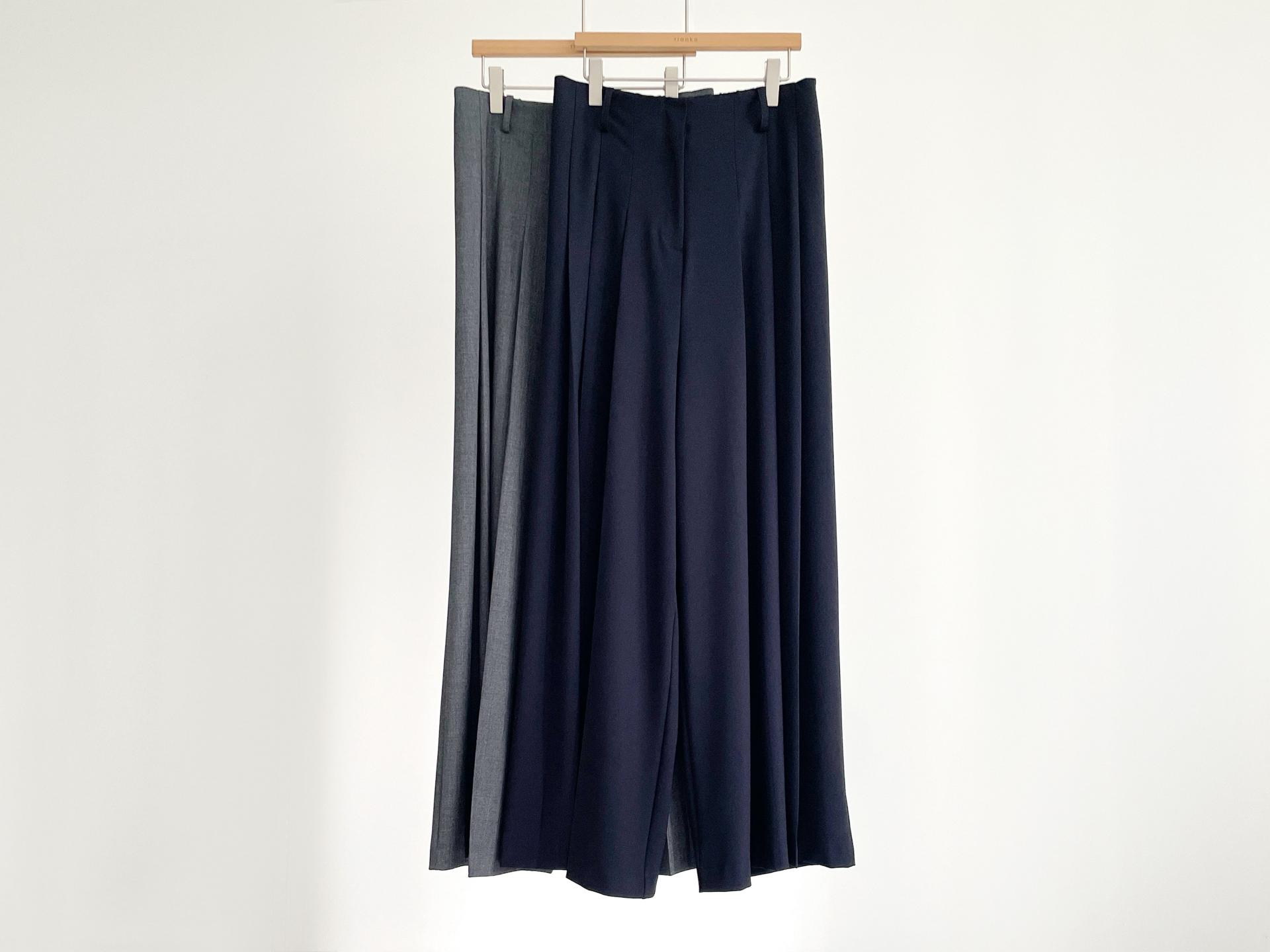 pleats pants (2C)