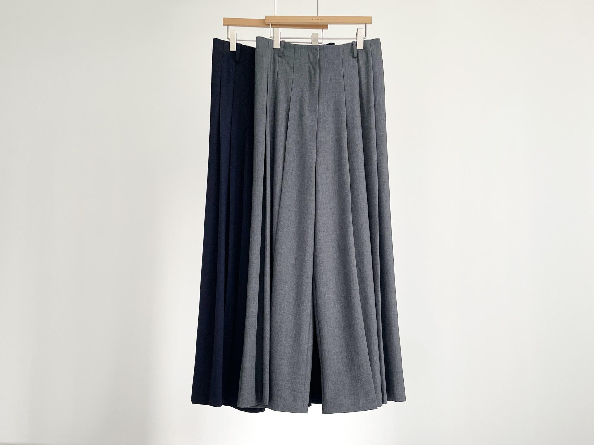 pleats pants (2C)