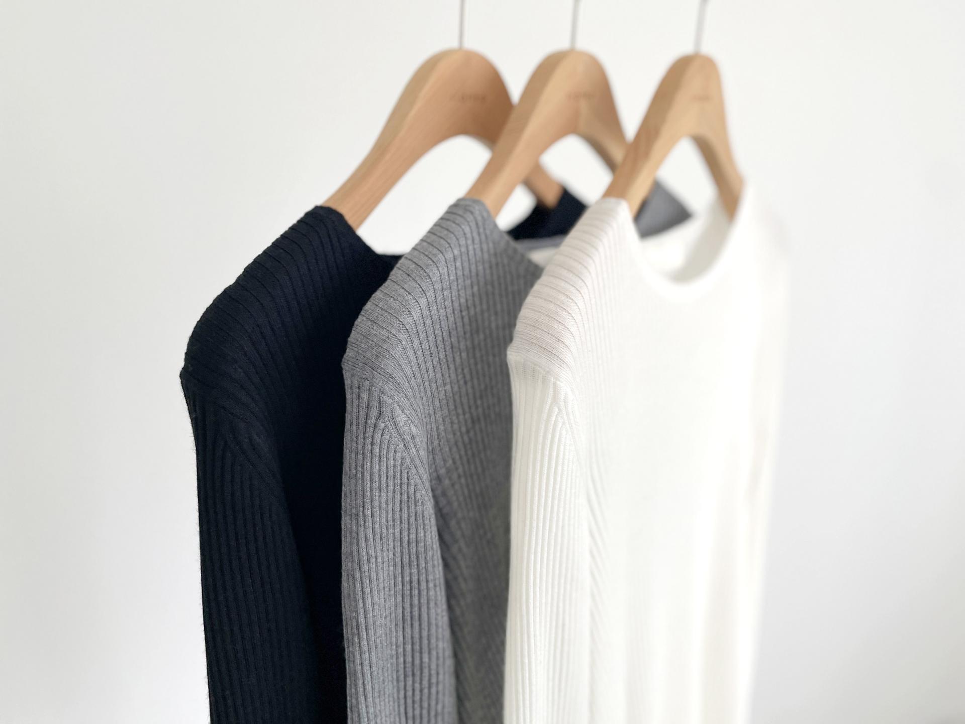silk round neck rib knit top (2C)