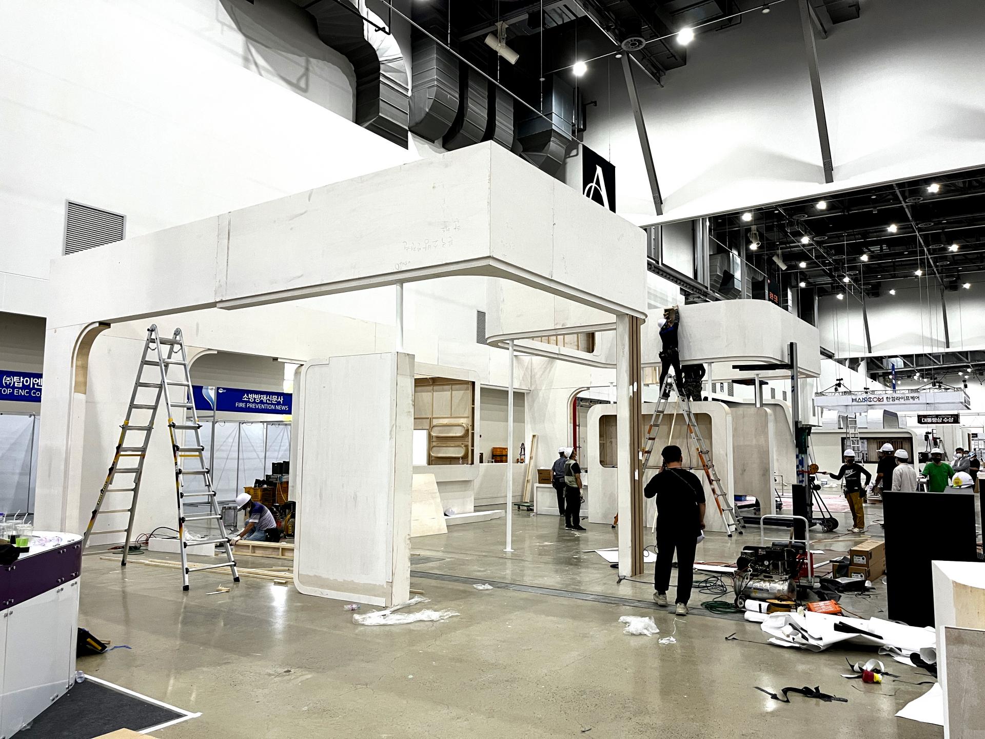 KOREA FIRE SAFETY INSTITUTE · International Fire & Expo korea 2022 WOODEN