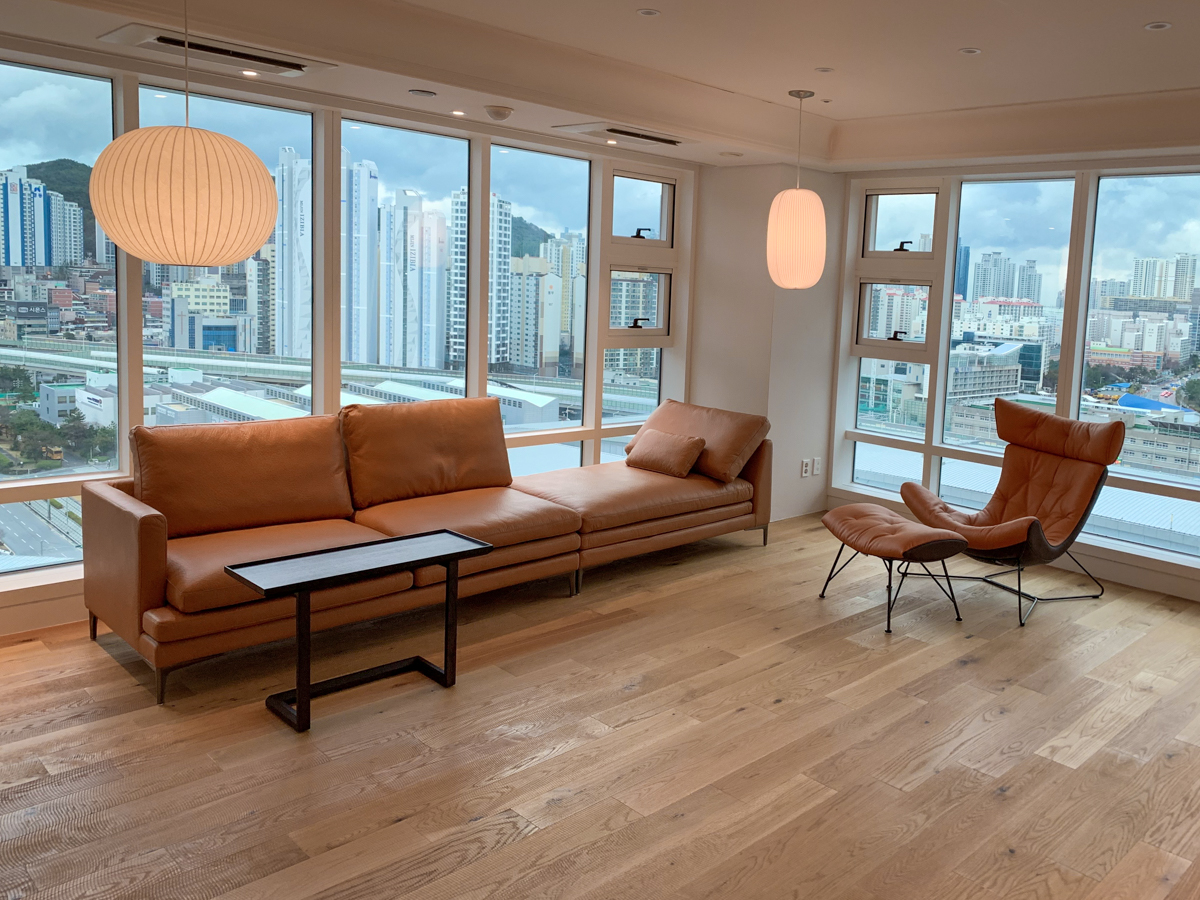 해운대 대우트럼프월드센텀2 배송 - 크러쉬 테이블(월넛) : 우리집 프롬다이닝 : 배송후기 전체