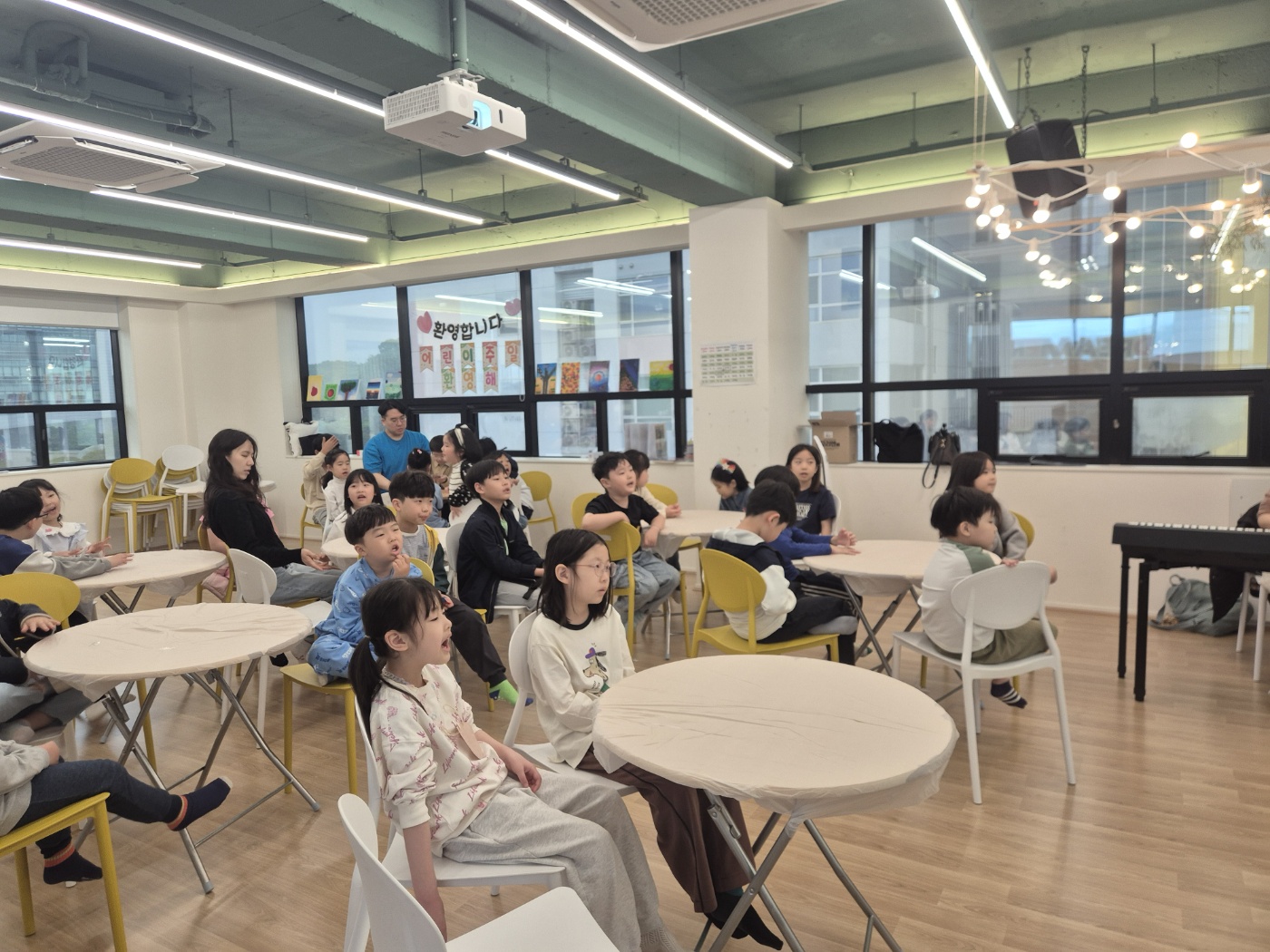 65f93390c4cc5.jpg