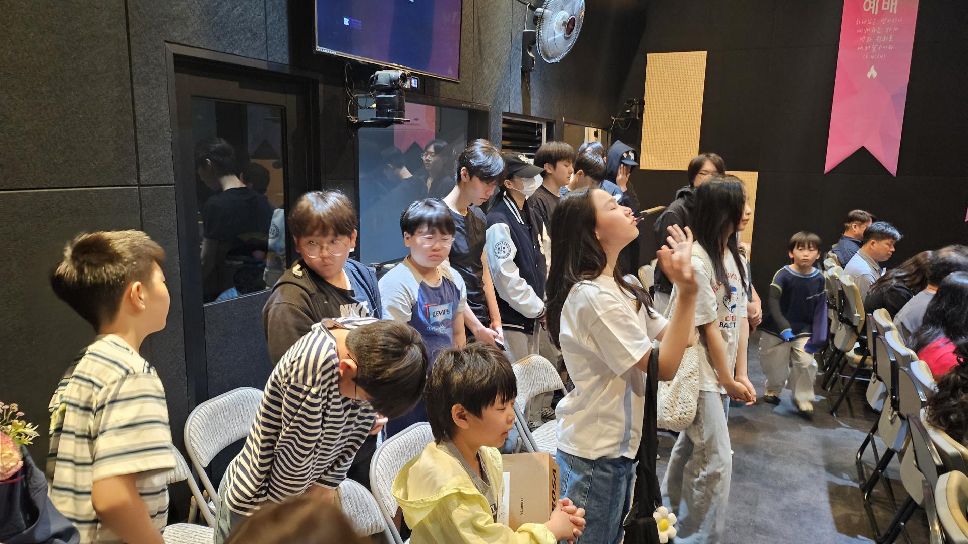 e8ed2d9a70a20.jpg