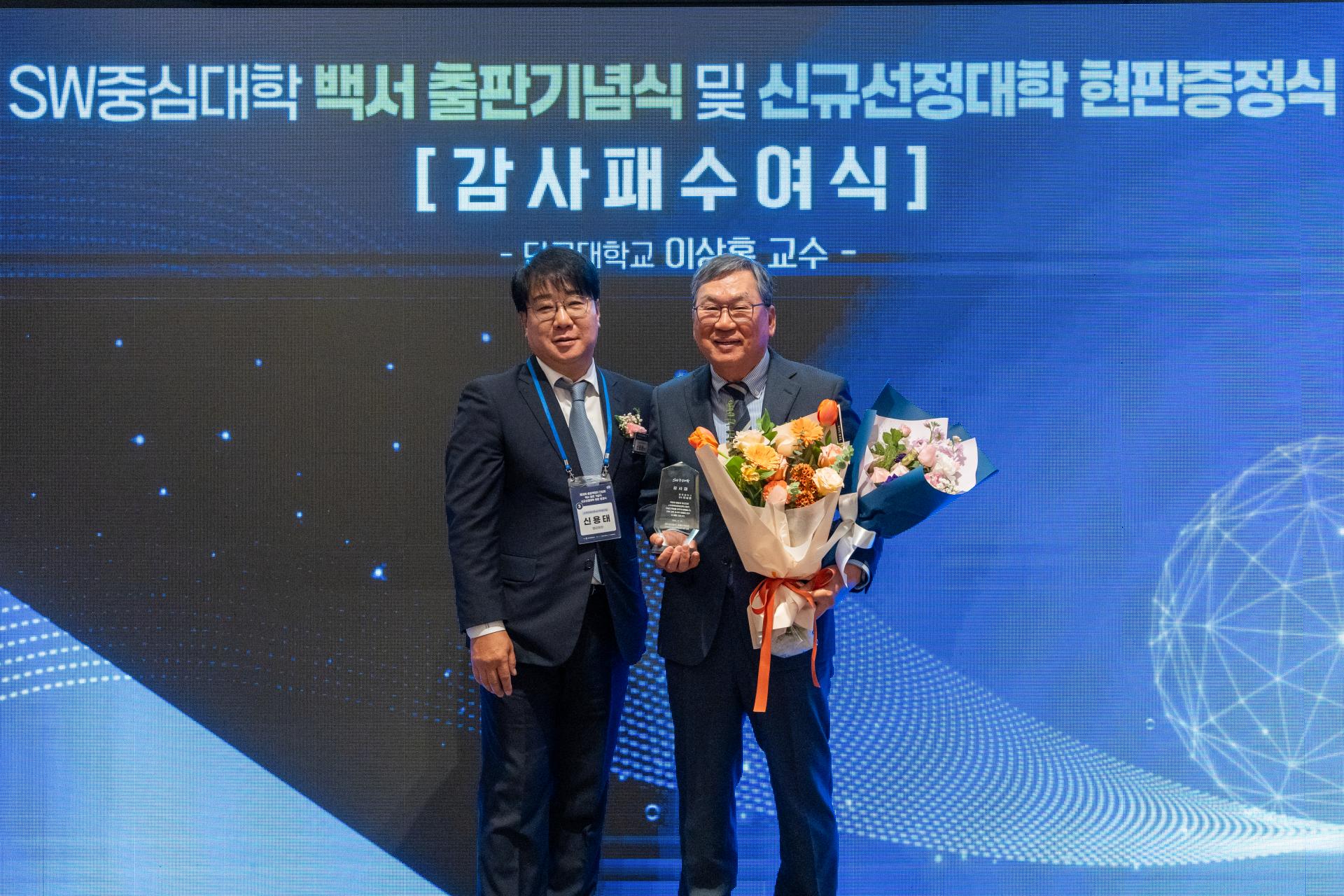 43850638ab411.jpg