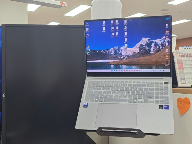 db8fe89aeaf64.jpg