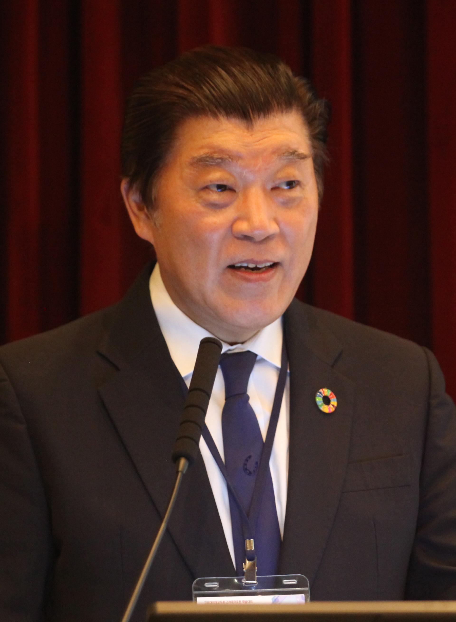 d987763e2f6bf.jpg