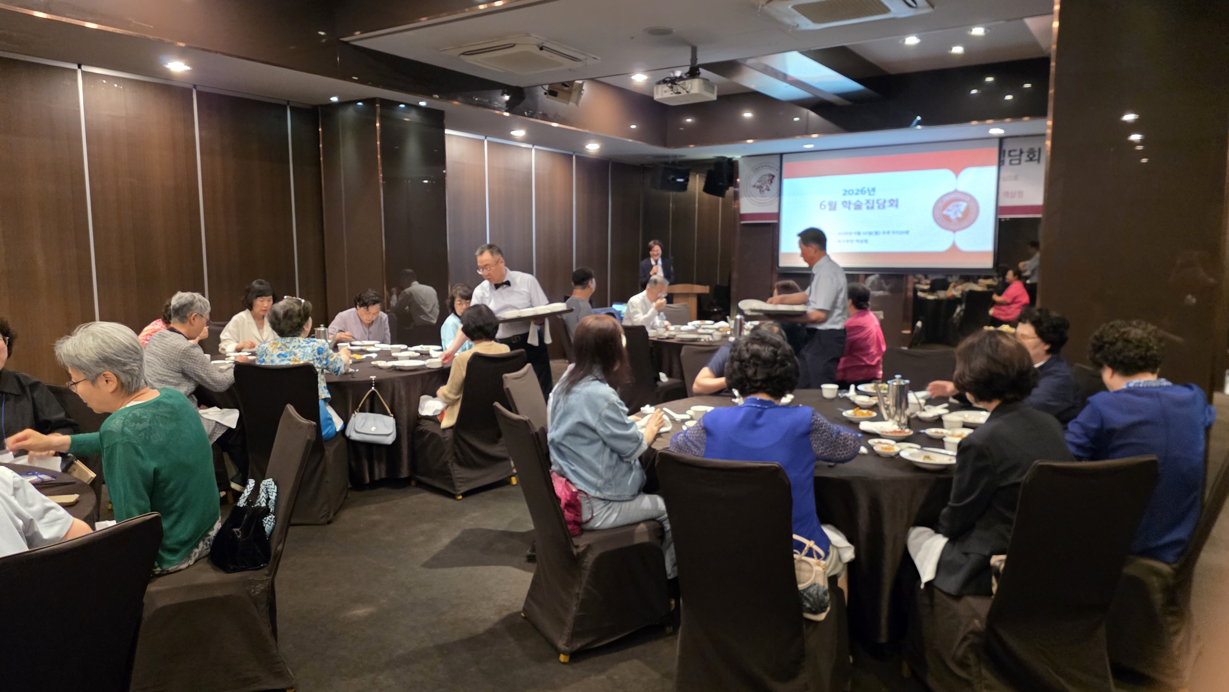 f25ade5d799b5.jpg