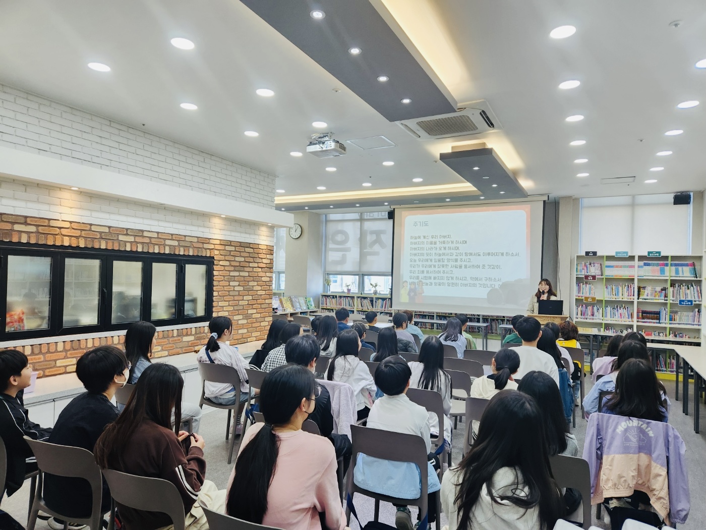 cfee2d24fbc44.jpg