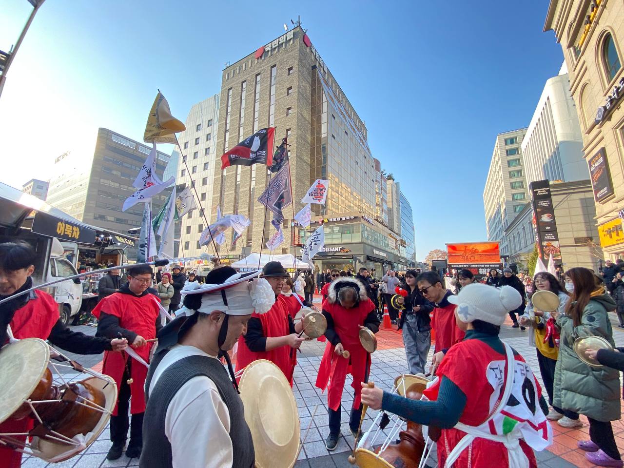 24f0405fec456.jpg