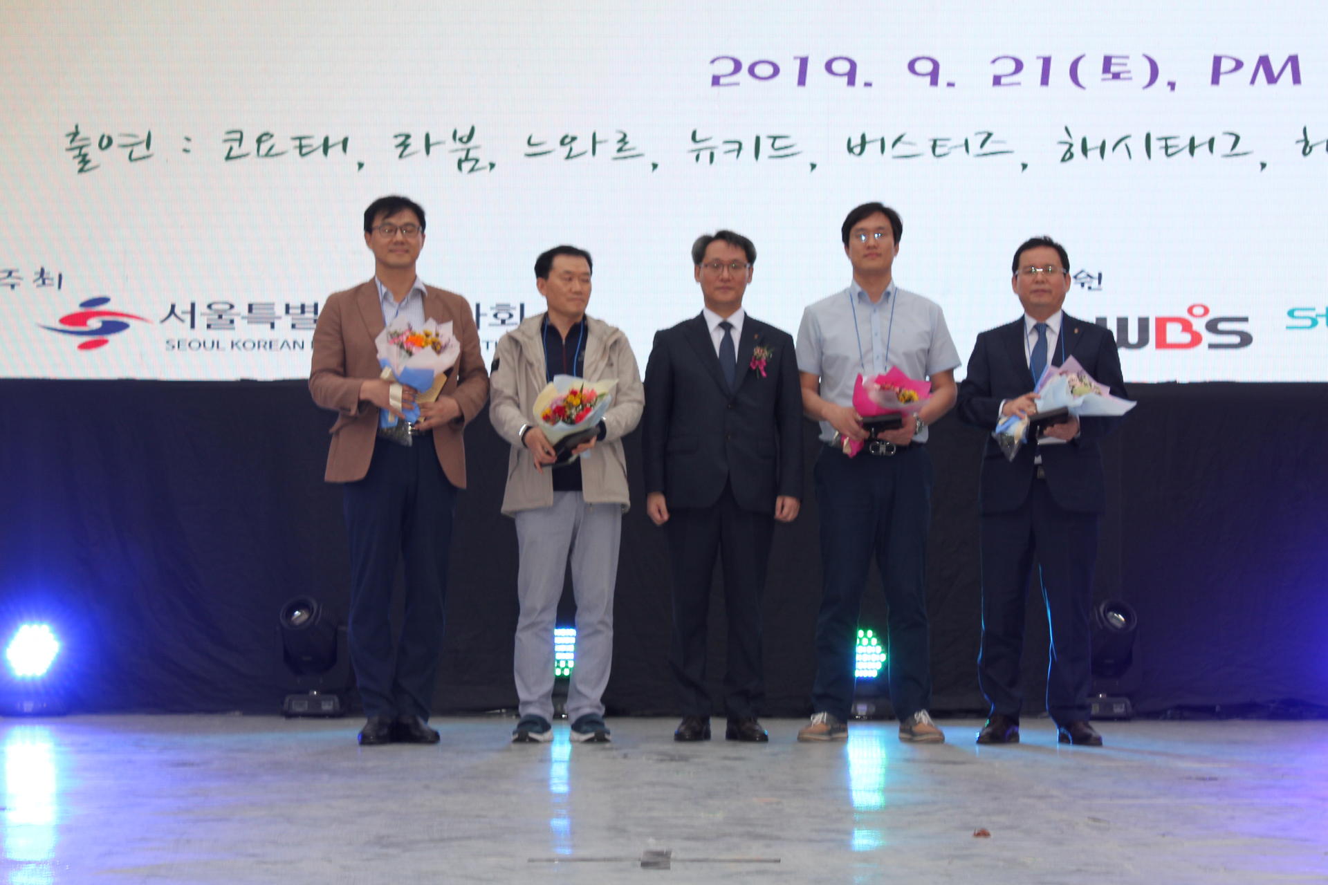 f349ceb1cd1f4.jpg