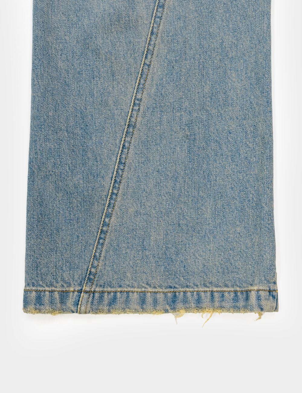 [GEN:RE] Contour Semi Flare Denim Pants Light Blue