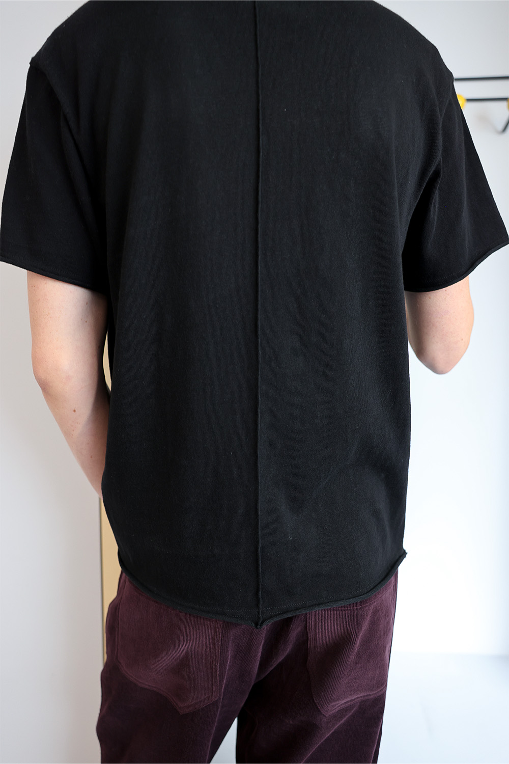 [ANYTIME LOREAK] YUCCA RAW-EDGE HALF KNIT - BLACK