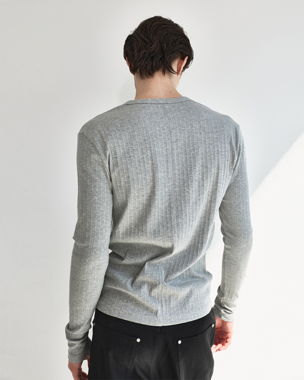 [kineto] Fine Cotton Ribbed Henley Top_Grey
