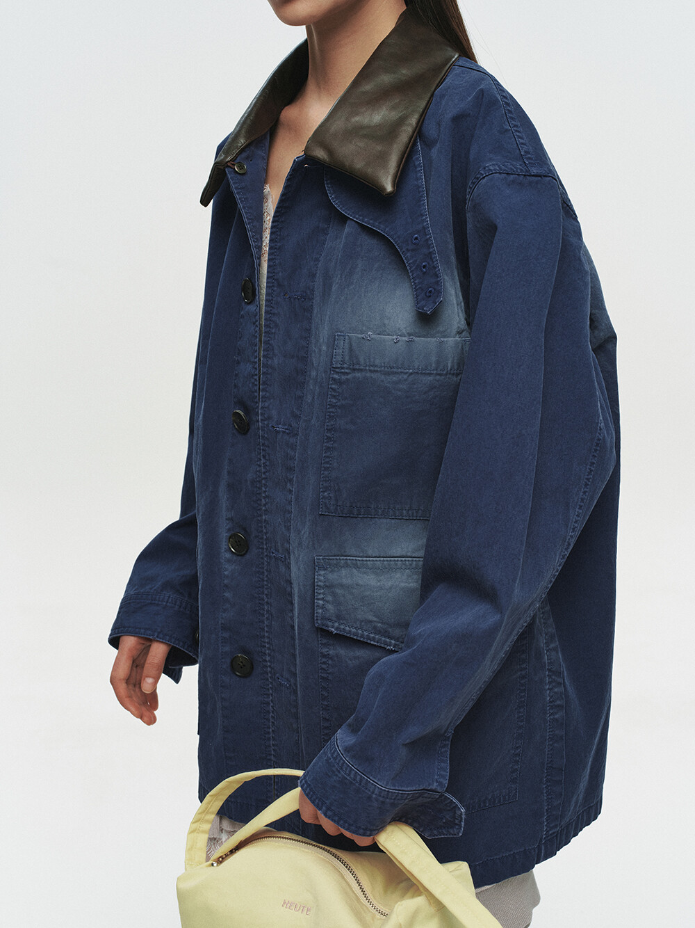 [HEUTE] CONTRAST COLLAR FIELD JACKET (NAVY)