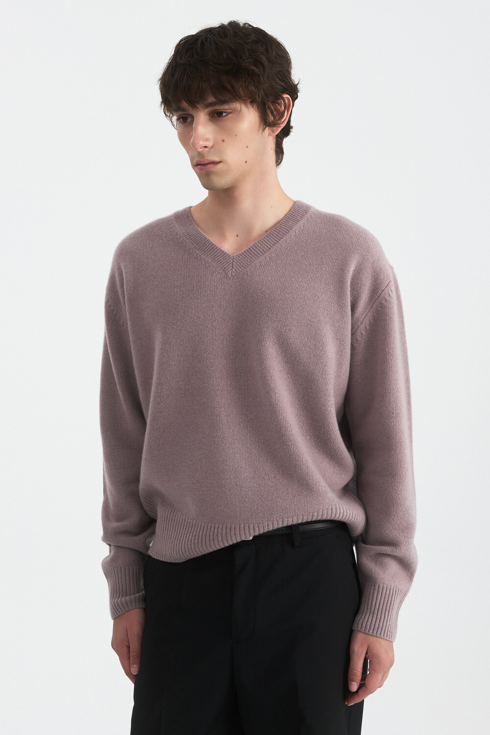 [WINDER] CONTOUR RIB WOOL V NECK SWEATER - MUTED LAVENDER